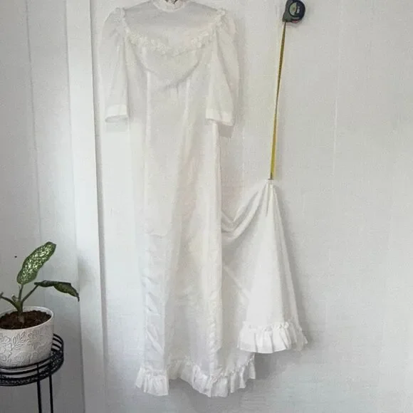 Vintage Hawaiian 1940s Handmade White Palaka Holoku Wedding Dress W/Train Loop - Picture 2 of 11